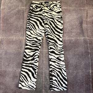 Women's Vintage 90's Guess Jeans USA Zebra All Over Print Stretch Pants Sz 28 32